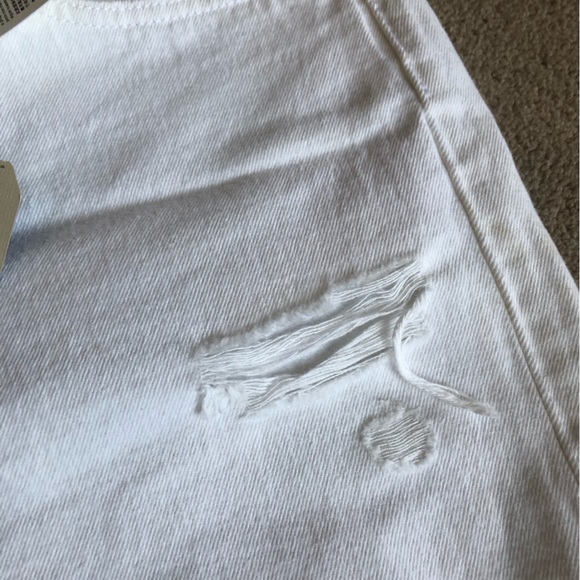 Levi’s 501 Mid Length Shorts - Picture 5 of 6